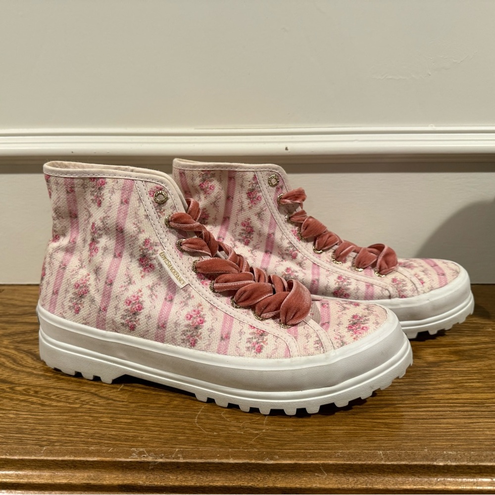 LoveShackFancy x Superga Hightop Lug
Sole Sneaker size 41
